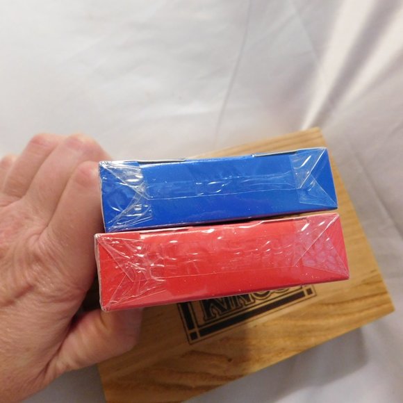 Aces Over Kings Two Decks of Poker Cards in Wood Box Sealed Decks - Picture 8 of 8